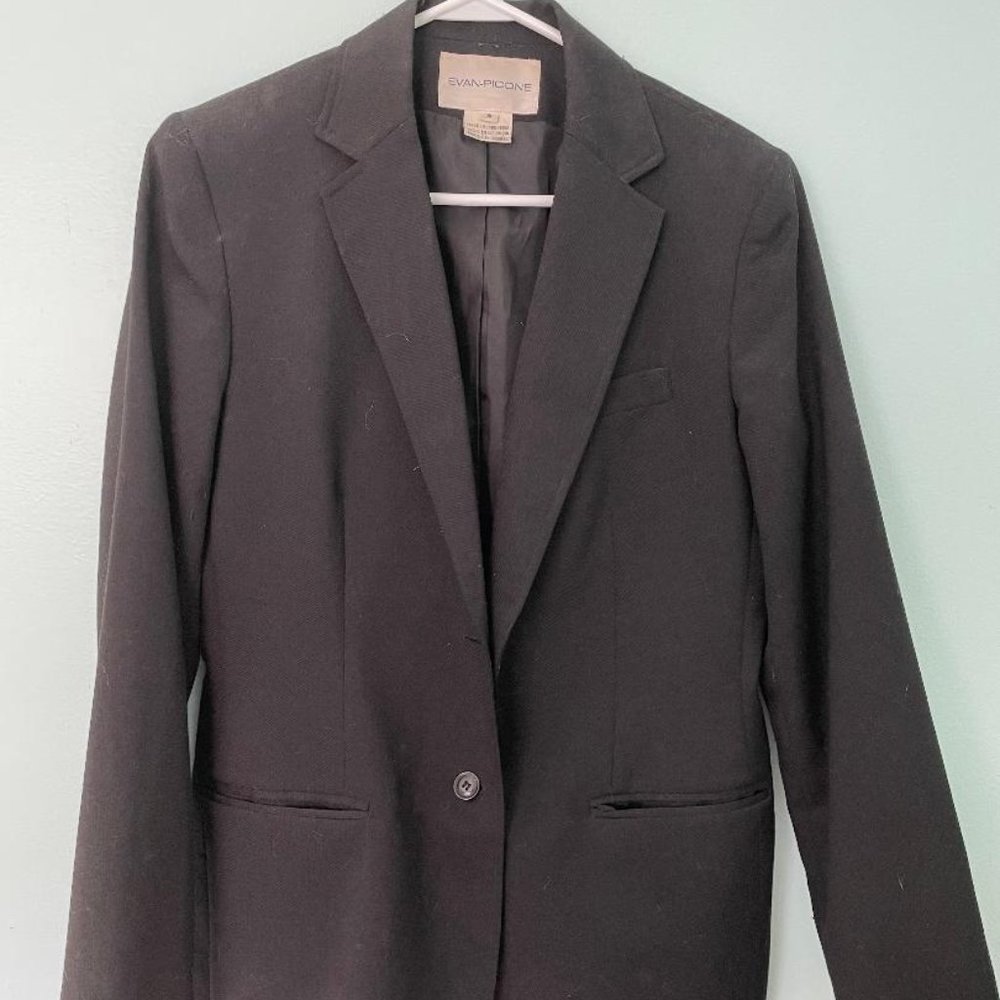 Evan-Picone Ladies blazer size 8  Black